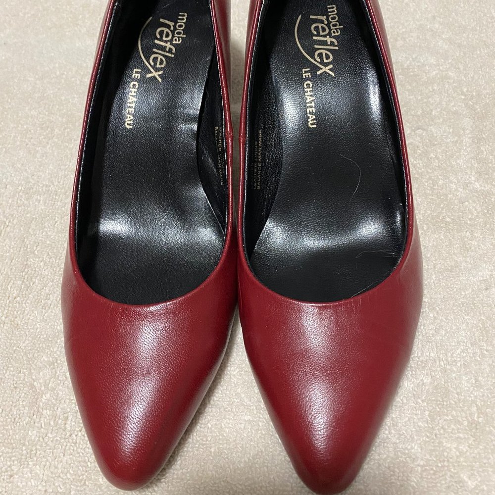 le Chateau Leather Moda Reflex Pumps